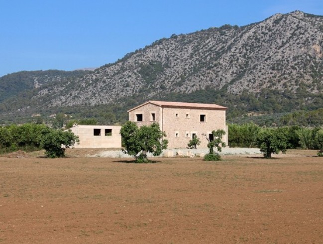 Rustic villa for sale in Pollensa